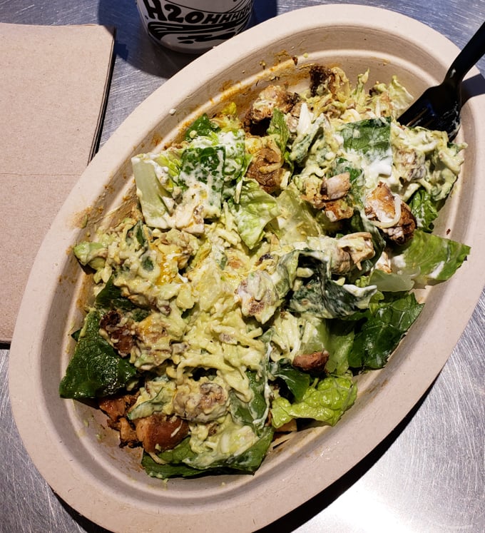 Wanna know how to order keto at Chipotle? Good! Today I'm telling you step by step instructions on how to order a keto friendly meal at Chipotle.