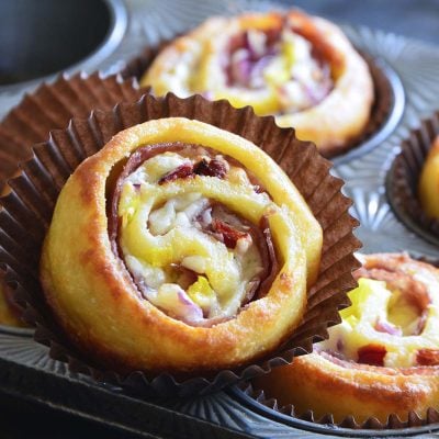 keto salami and cheese pinwheels featured image
