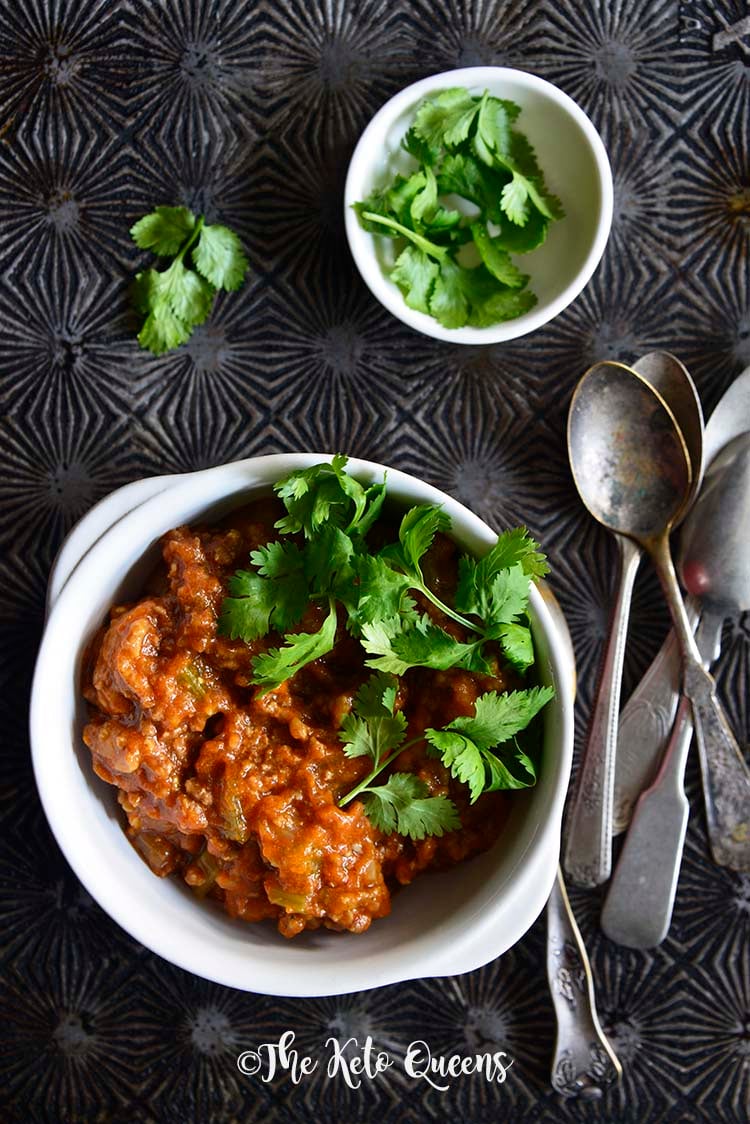 Low Carb Beef Chili Recipe (Beanless Chili) on Vintage Tray