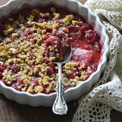 low carb raspberry crisp featured image