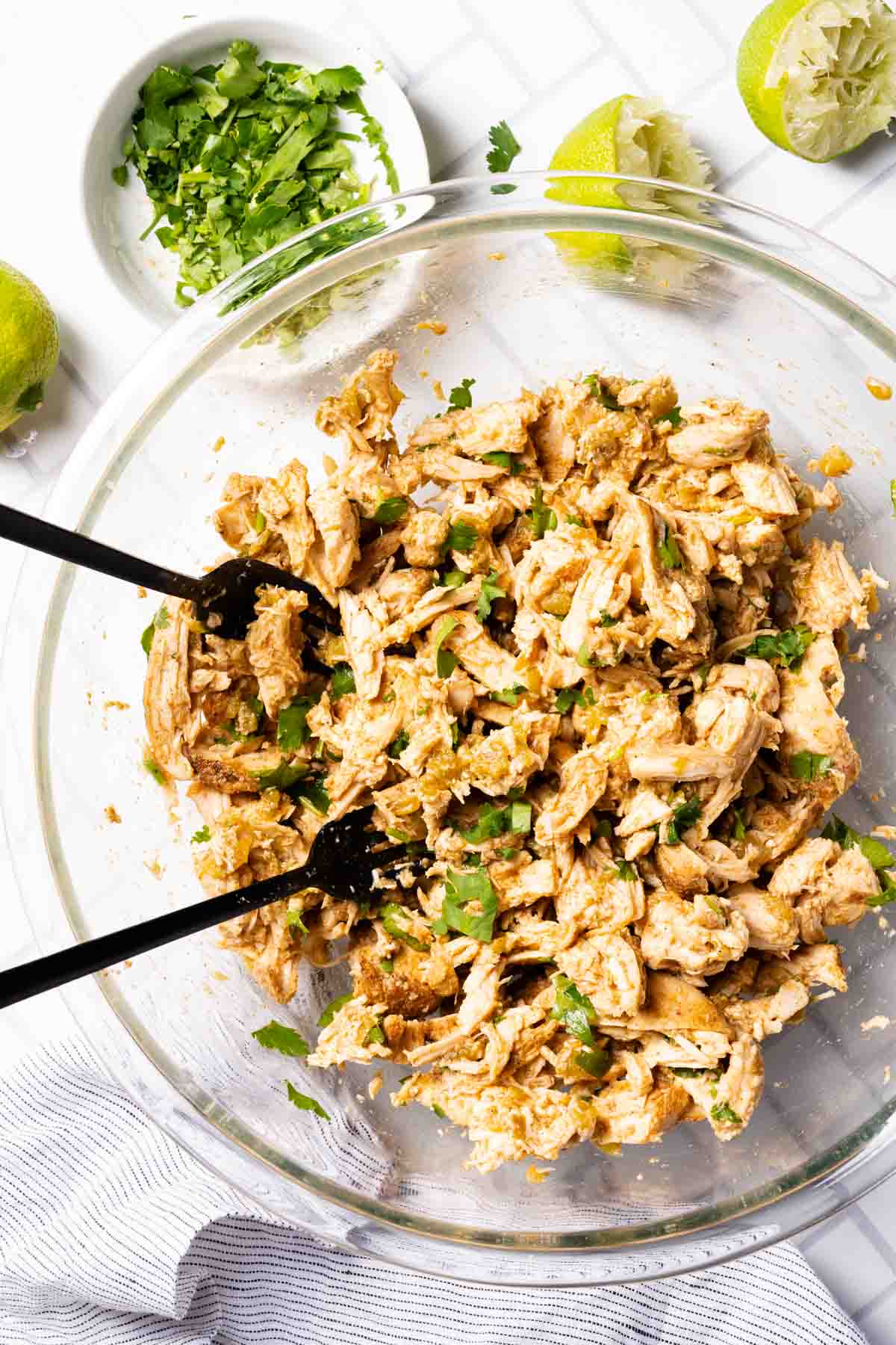 slow cooker shredded chili chicken