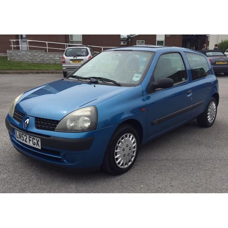Renault Clio expression+ dci long Lowe miles only 20 road tax! Full history