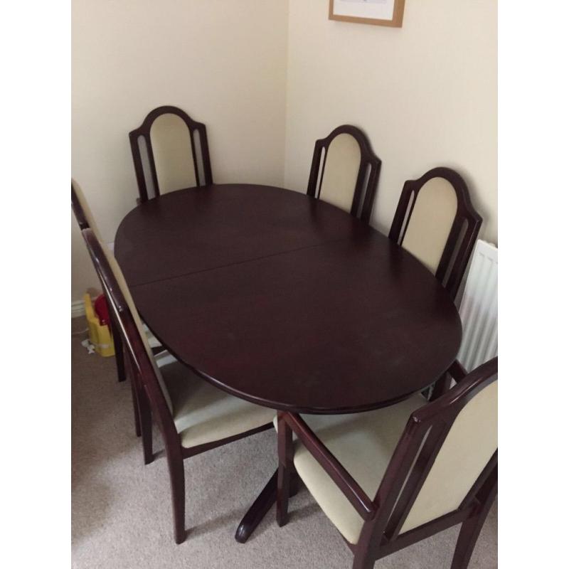 Extendable Dining table with 6 chairs