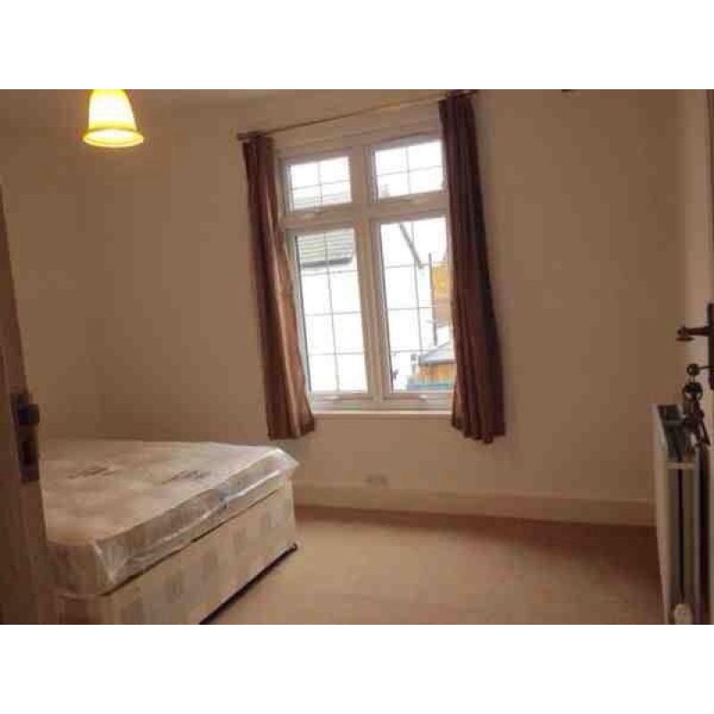 Large double room for rent all bills included renovated quiet shared house