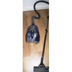 HOOVER STUDIO - 1500W - VACUUM CLEANER - 20 POUNDS