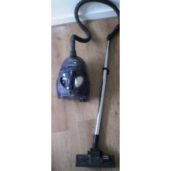 HOOVER STUDIO - 1500W - VACUUM CLEANER - 20 POUNDS