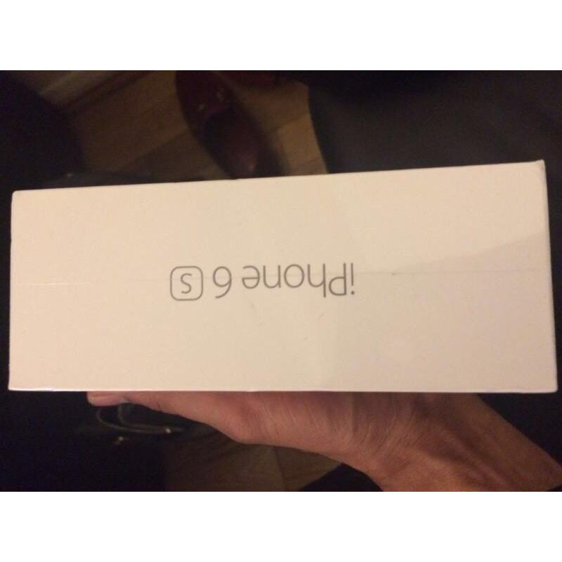 Brand new iPhone 6S 64GB only use few month