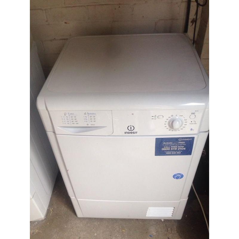 8kg White condenser tumble dryer