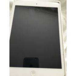 Apple iPad mini silver 16gb wifi + cellular (broken)