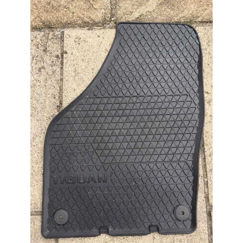 Genuine VW Tiguan rubber mats