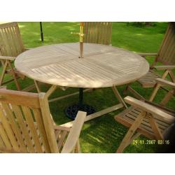 Garden table and six reclining chairs