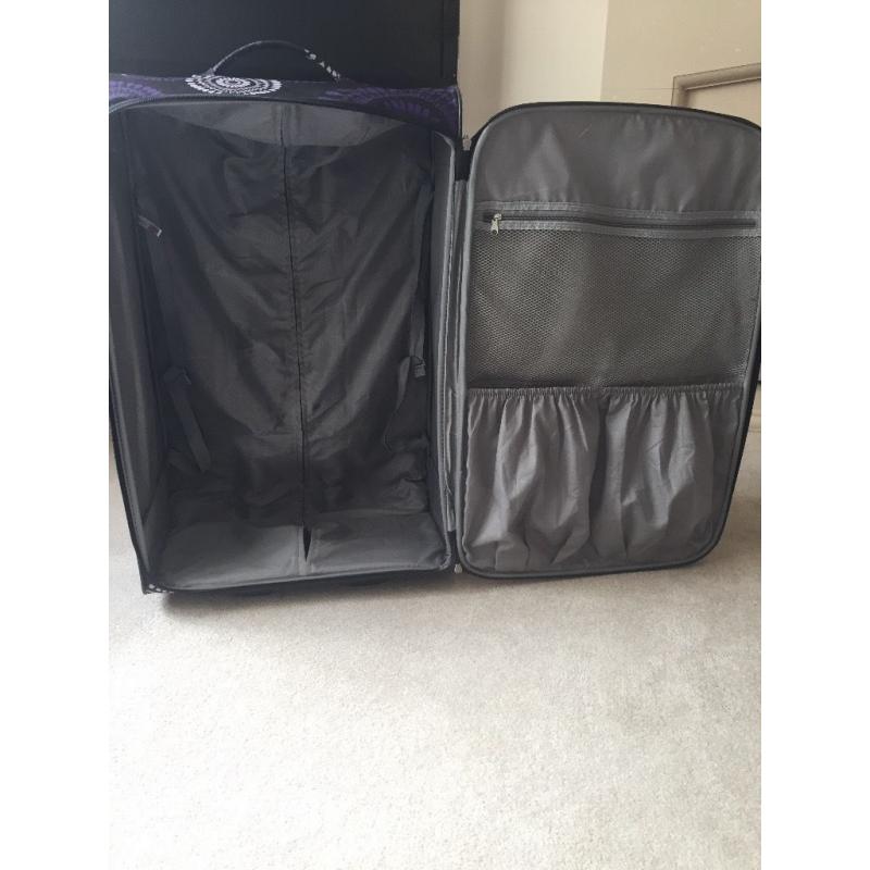 Tripp large suitcase