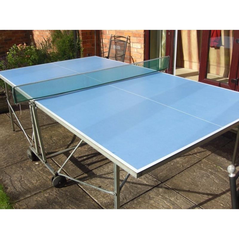 Used foldable outdoor Tectonics table tennis table and net with cover