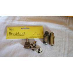 Breckland LF140 Wheel lock. Two keys as new for 5.5 inch nut centres