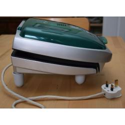 George Foreman Grill - Lean Mean Fat Reducing Grilling Machine (GR20BWG, Model 10005)