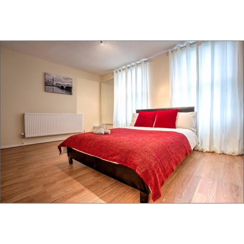 Extra-Large Double Room Available in Kennington. Book your viewing today!