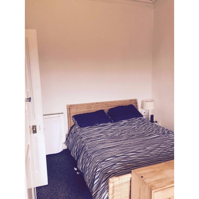 2 large double rooms to rent