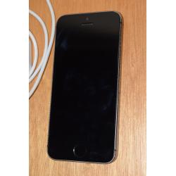 Iphone 5s with charger - 16GB - Unlocked