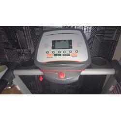 Treadmill (Infiniti T2100)