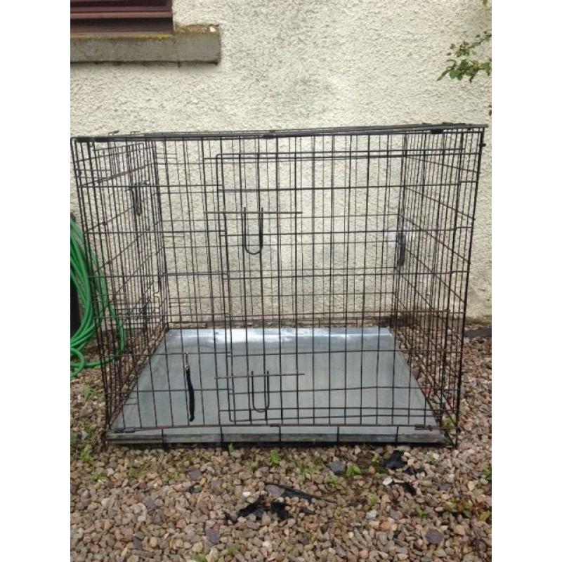 Dog cage suitable for Mitsubishi L200