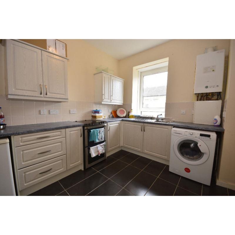 [Yorkhill] Spacious double bedroom with a great view in a prime location available 1st August
