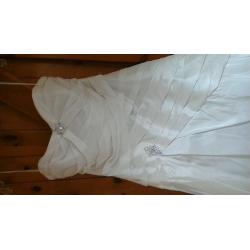 Size 12/14 ivory satin wedding dress