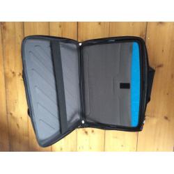 Thule Gauntlet attaché case for 15" MacBook Pro