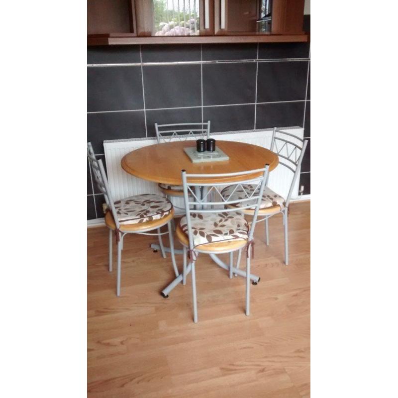 Silver & Beech Finish Round Table & 4 Chairs