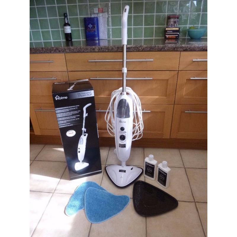 Steam floor cleaner by Holme - A "Which best buy" for Detergent Steam Mops