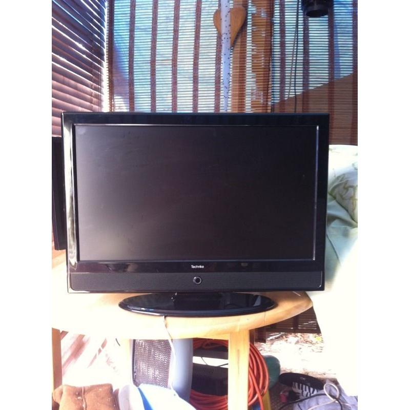 26 inch built in freeview