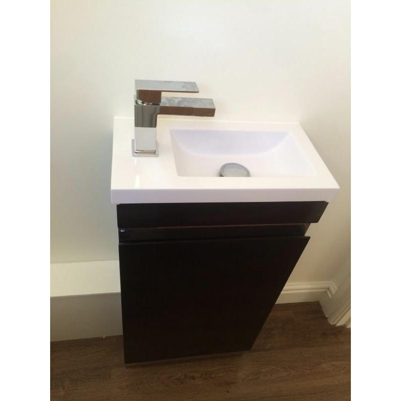 Brand New Never Used black gloss vanity unit and sink, tap and push down plug.