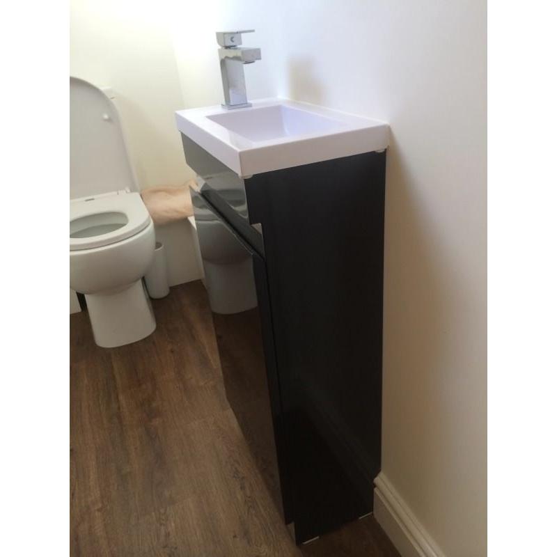 Brand New Never Used black gloss vanity unit and sink, tap and push down plug.