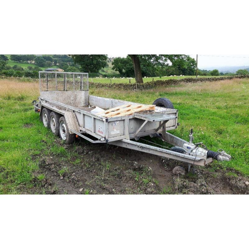Tri axle plant trailer - 3 ton digger