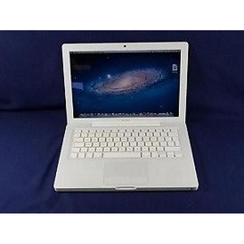 Macbook late 2008 White Apple mac laptop