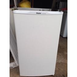 Undercounter fridge freezer.Delivery Offered