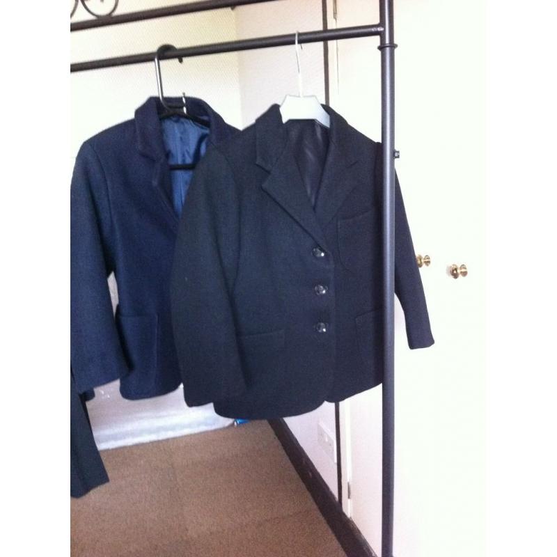 2 SCHOOL BLAZERS WOOL- AGE 5/6 AND 6/7 SUIT P1-2 AND P2-3 VERY GOOD CONDITION