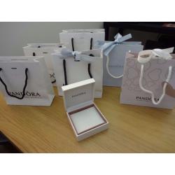Genuine Pandora gift bags and medium gift box for bracelet/necklace - Job lot
