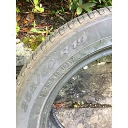 Set of Pirelli Tyres 255/50/R19