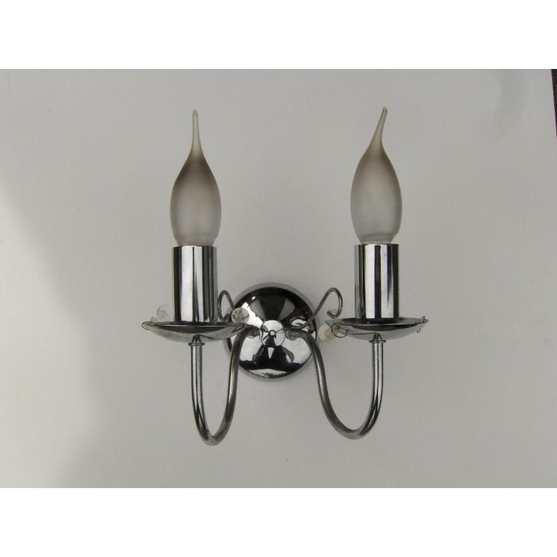 candlelarbra style electric wall lights x 6 , plus centre candelarbra includes bulbs