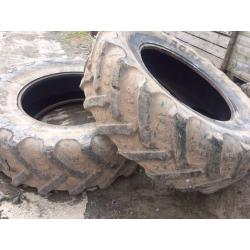 2 Agri Max 520 X 85 R38 Rear Wheel Tractor Tyres