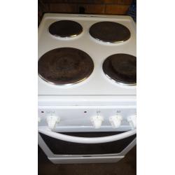 free standing electric cooker