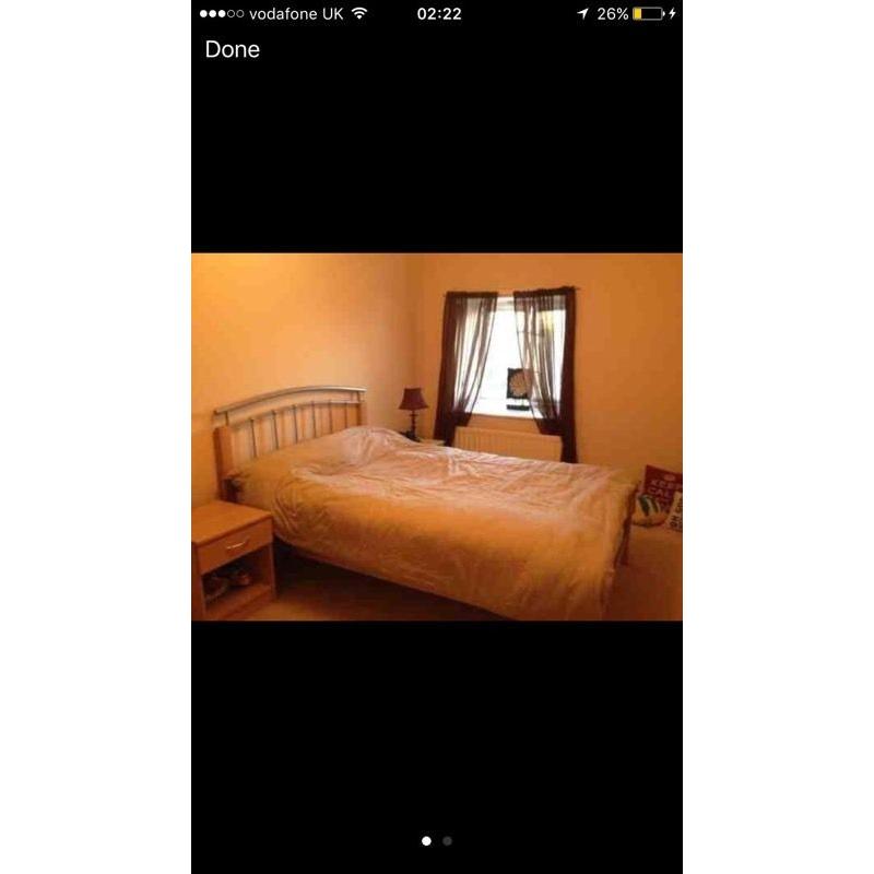 Nice double bed in Stratford