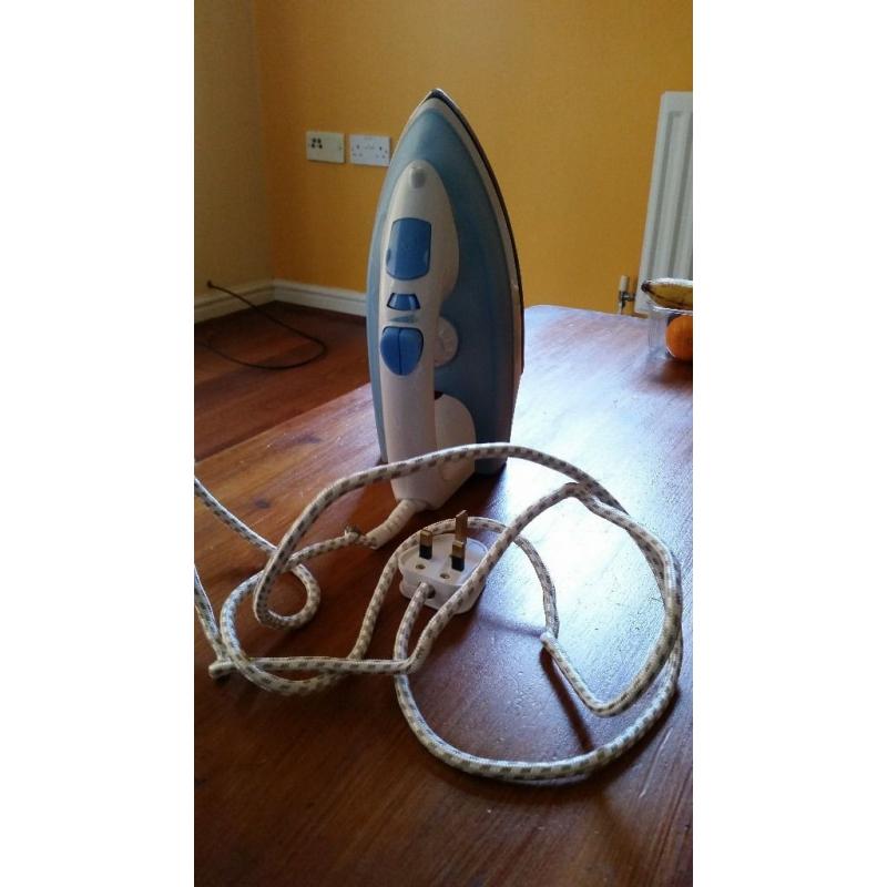 Fully working steam iron
