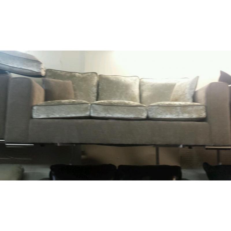 Verve standard 3 seater sofa with crushed velvet chusions brand new cost 699 in shops