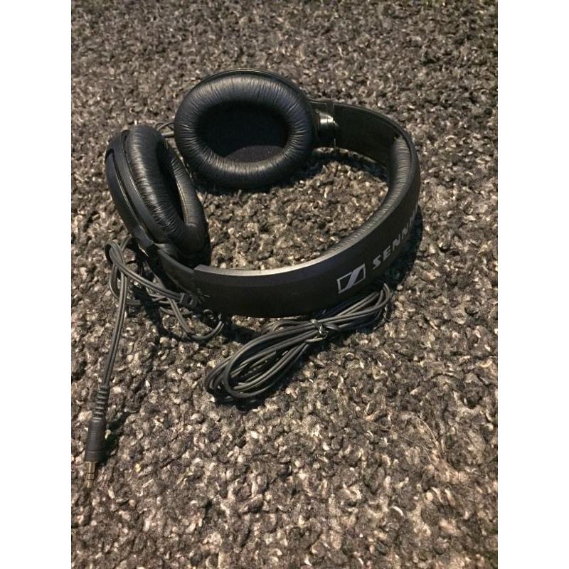 Sennheiser headphones black