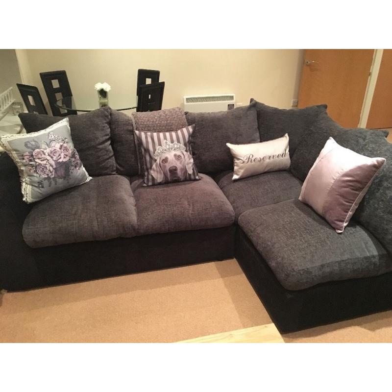 Corner sofa black/grey immaculate condition