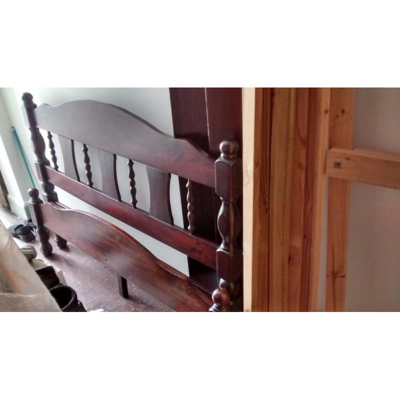 Solid Wood Double Bed Frame Mahogany & Oak Lovely Dark Walnut Stain Bedroom Wooden Dark Brown