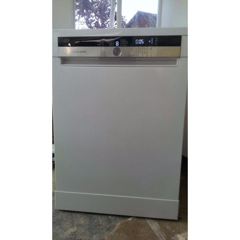 Grundig dishwasher GNF41810