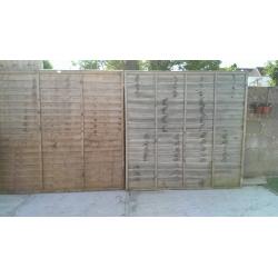 2 * 6ft * 6ft Overlap Fence Panels.