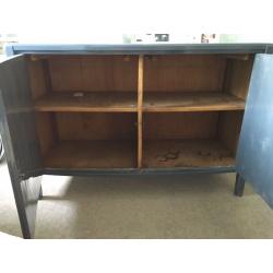 FREE 1950s Style Side Cabinet
